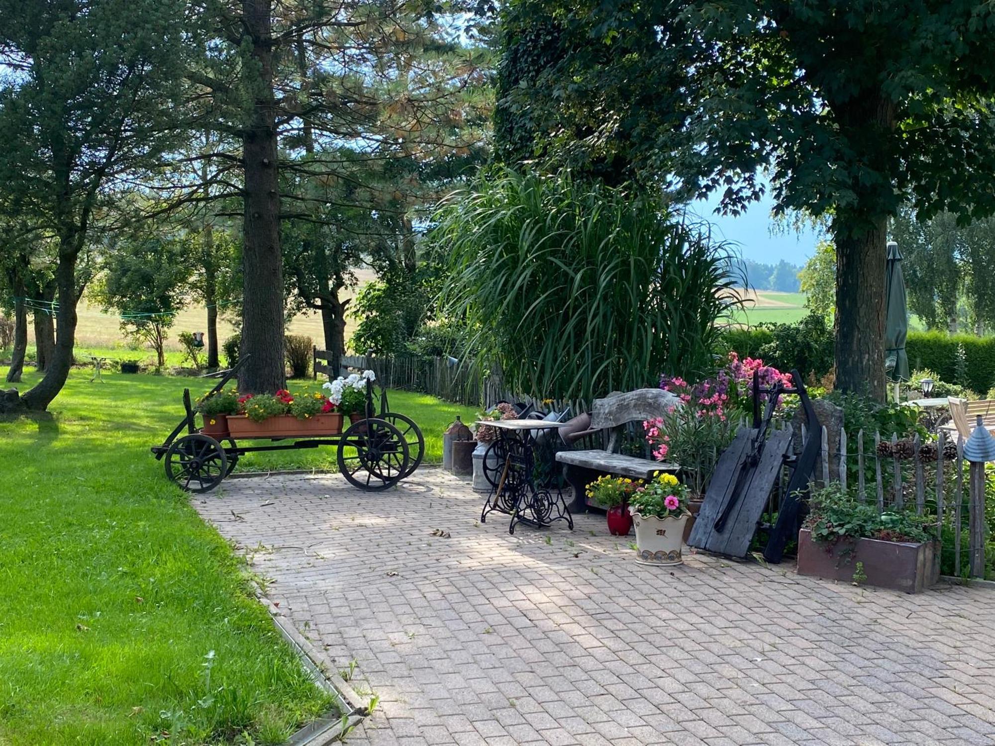 Hotel Olbernhau Mit Sauna - Kleines Landhotel Zur Ofenschenke Bagian luar foto