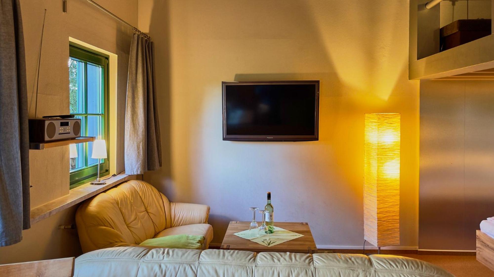 Hotel Olbernhau Mit Sauna - Kleines Landhotel Zur Ofenschenke Bagian luar foto