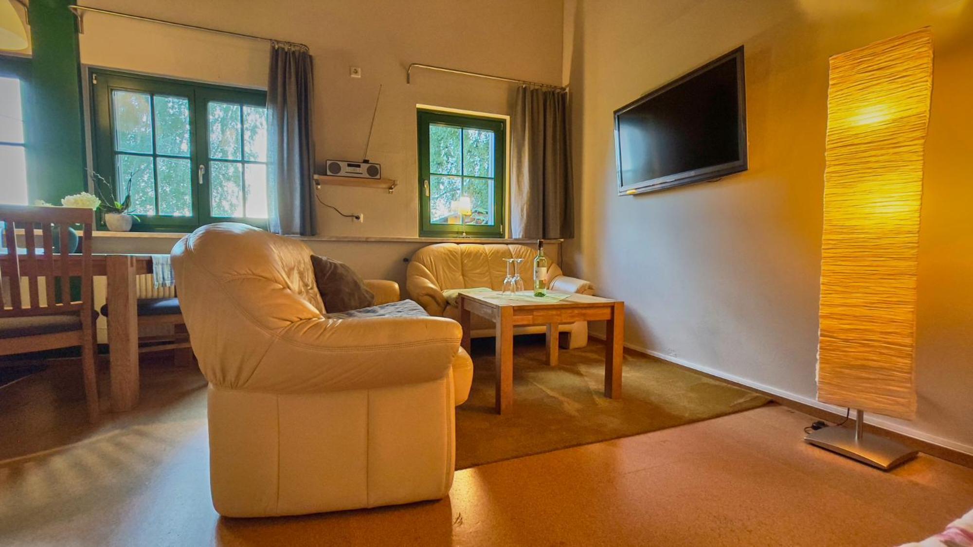 Hotel Olbernhau Mit Sauna - Kleines Landhotel Zur Ofenschenke Bagian luar foto